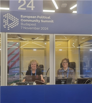 SimNet-tolker på jobb i Budapest for EU-kommisjonen